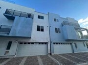 Photo - 14614 Vanowen St