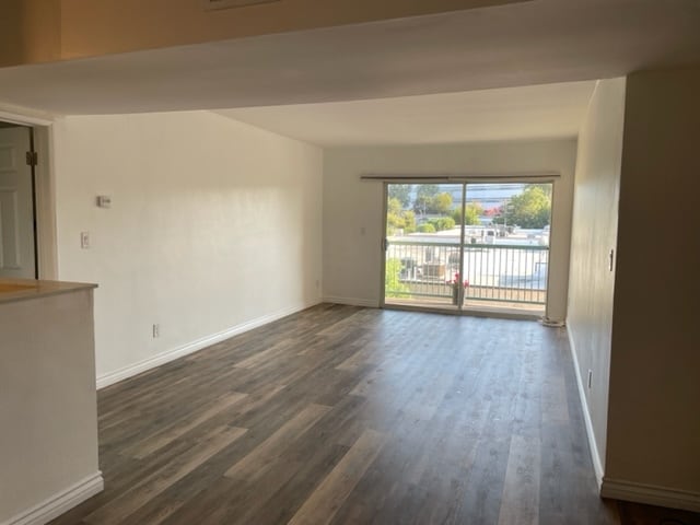 Photo - 18307 Burbank Blvd Unit 319