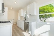 Photo - 619 E H St