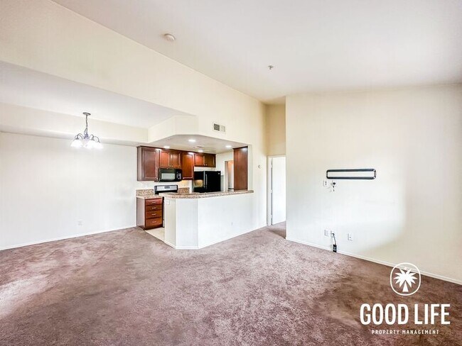 Photo - 1875 Baudouin Pl Unit 1734