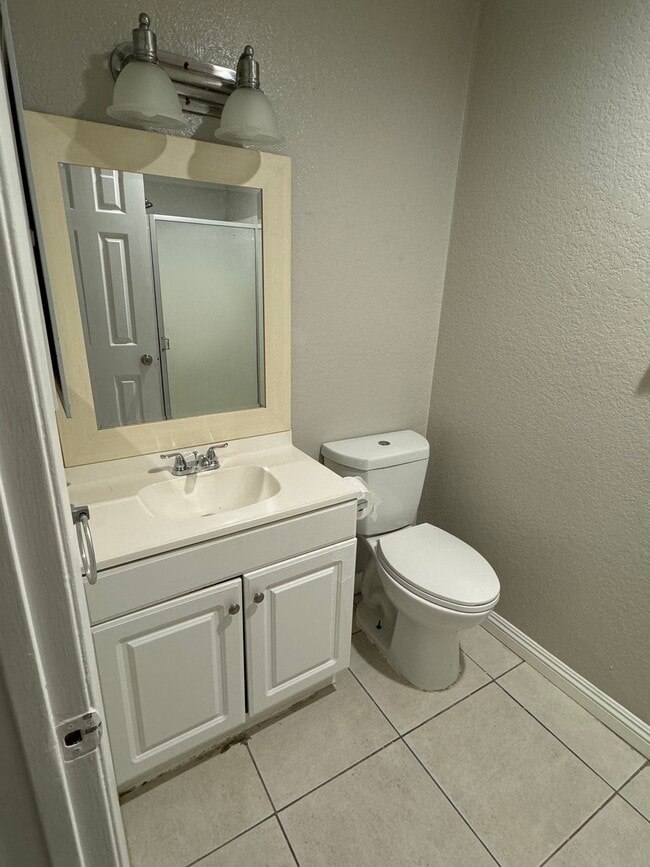 Bathroom - 830 St Louis Ave Unit One