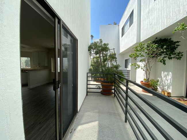 Photo - 2500 Abbot Kinney Blvd Unit 7125 - APT 29