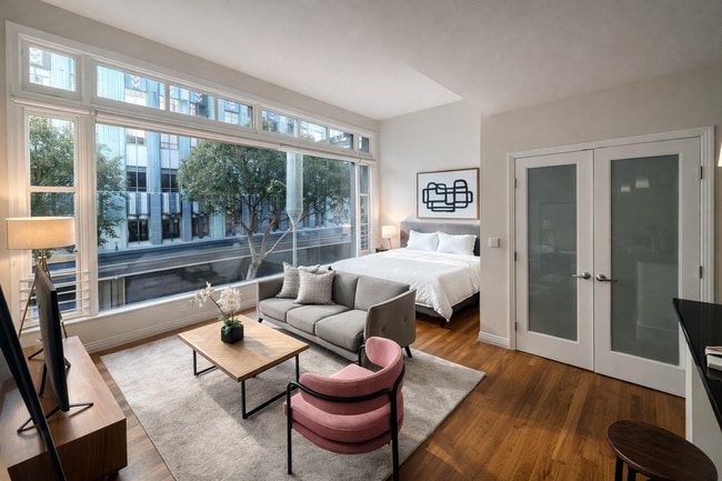 Photo - The Blackstone on 9th and Broadway