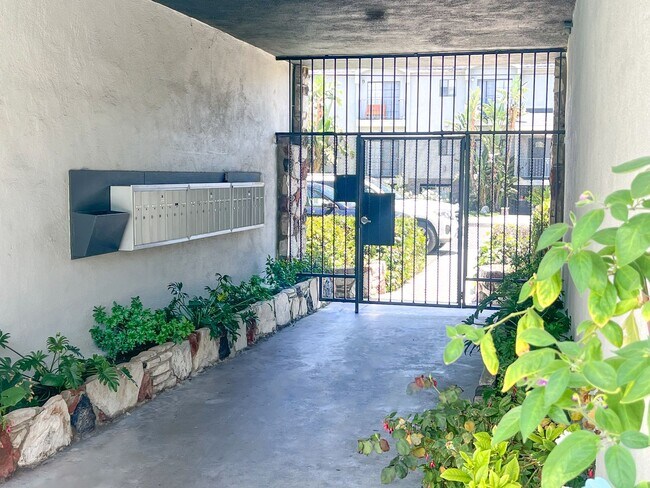 Photo - Fulton Gardens Apartments