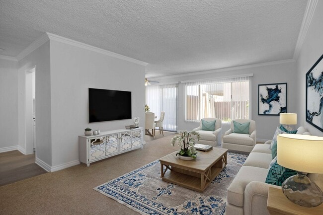 Photo - Los Arbolitos Huntington Beach Apartments