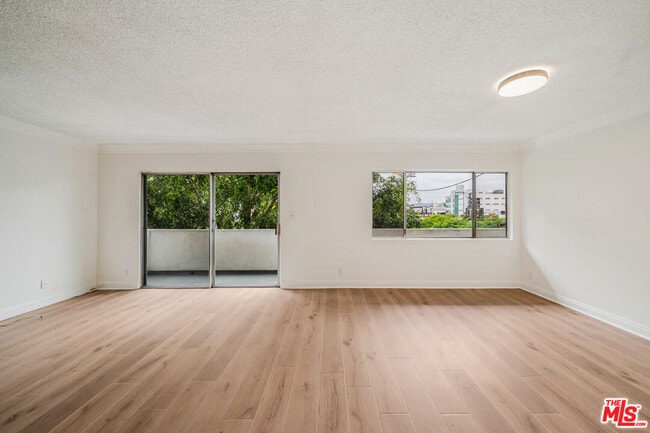 Photo - 131 Orlando Ave Unit 204