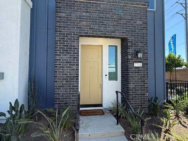 Photo - 2704 Carlton Privado