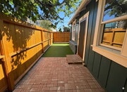 Photo - 1815 N Edgemont St Apartment Unit 0.5