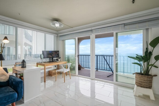 Photo - 565 Esplanade Unit 108