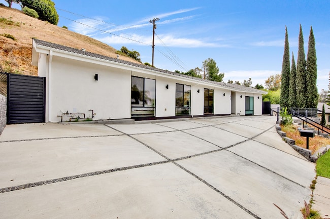 Photo - 7824 Shadyspring Dr