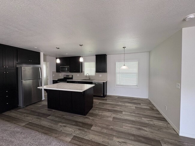 Photo - 1700 S State St