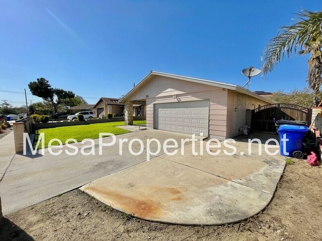 Photo - 16140 Rosemary Dr