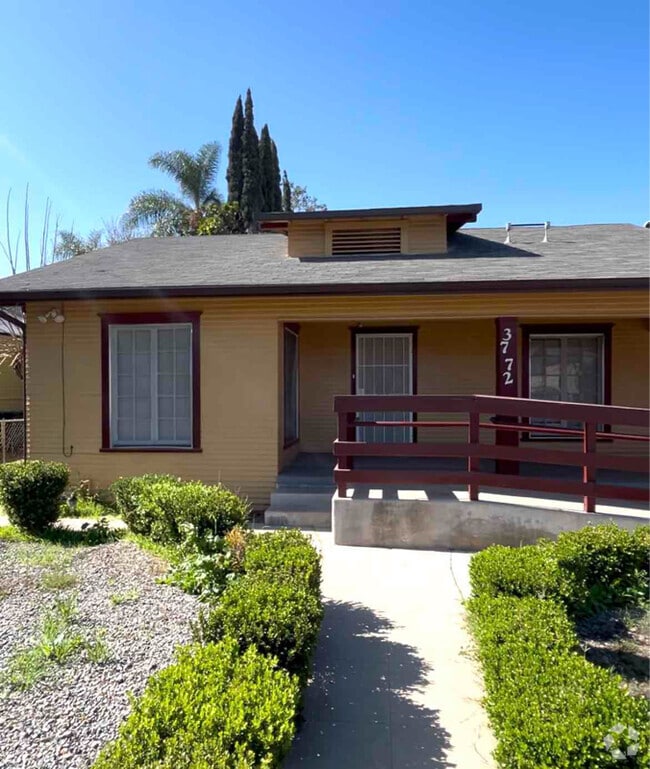 Building Photo - 3772 Taft St Rental