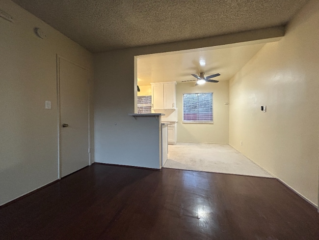 Photo - 313 S Wabash Ave Unit C