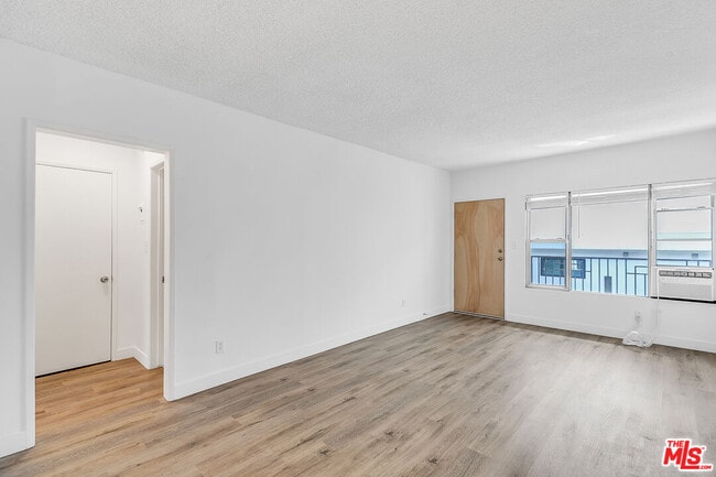 Photo - 1812 N Gramercy Pl Unit 11