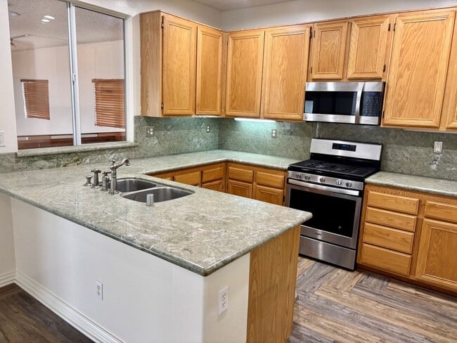 Photo - 11839 Garrison Dr