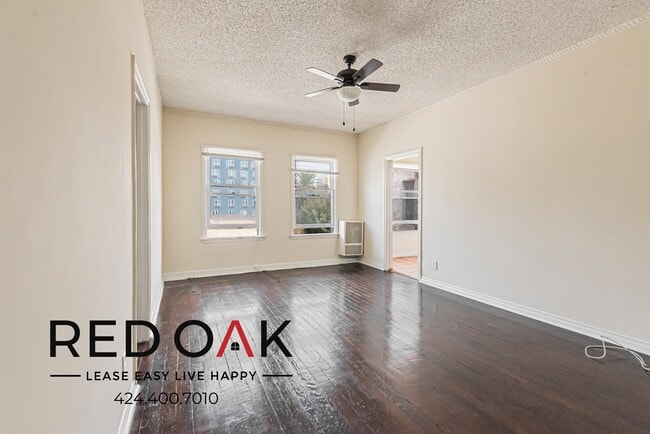 Photo - 835 S Oxford Ave Condo Unit 401