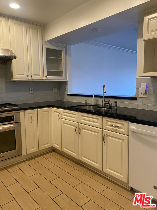 Building Photo - 1255 Federal Ave Unit 207