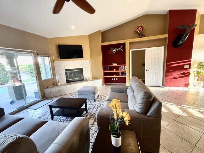 Photo - 43790 Milan Ct