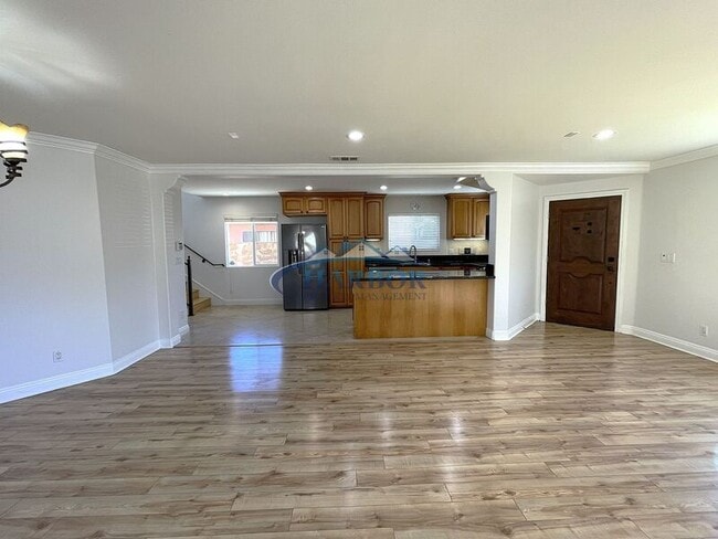 Photo - 4535 168th St