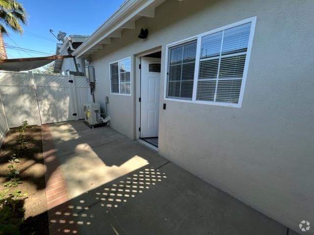 Building Photo - 6921 Lena Ave Rental