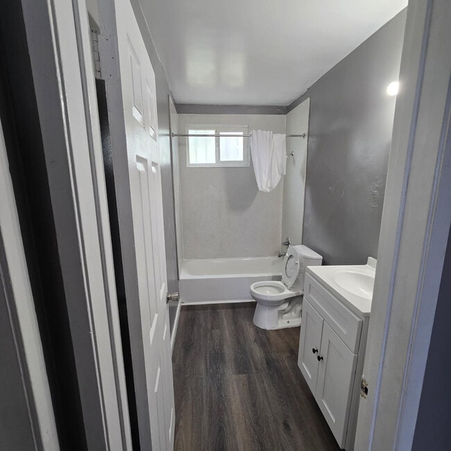 Photo - 9300 S Western Ave Unit 1 bedroom