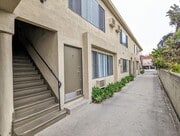 Photo - 3365 Keystone Av Unit 2