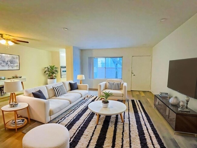 Building Photo - 12714 Matteson Ave