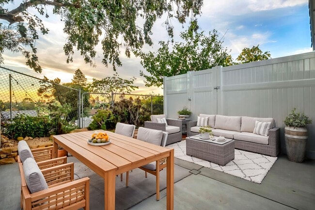 Photo - 1288 Uppingham Dr