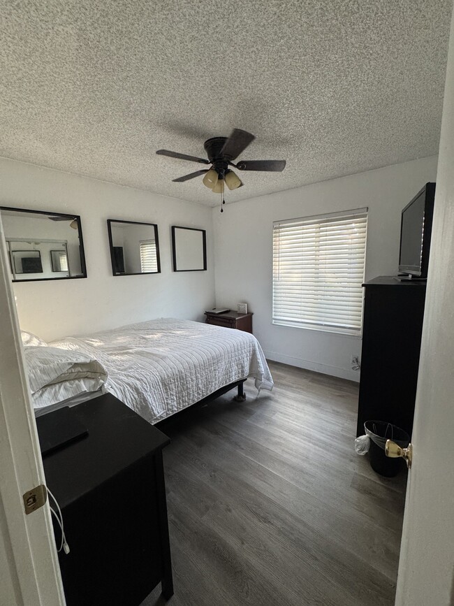 Photo - 266 N Rock River Dr