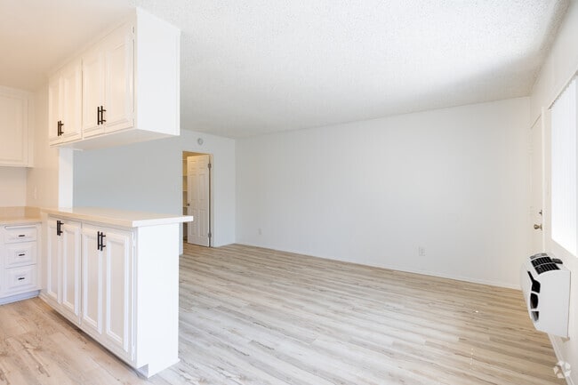 1BR, 1BA - 625SF - Tuscany Apartments