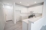 Photo - Creekside 3 Bedroom Townhome for Rent in V...