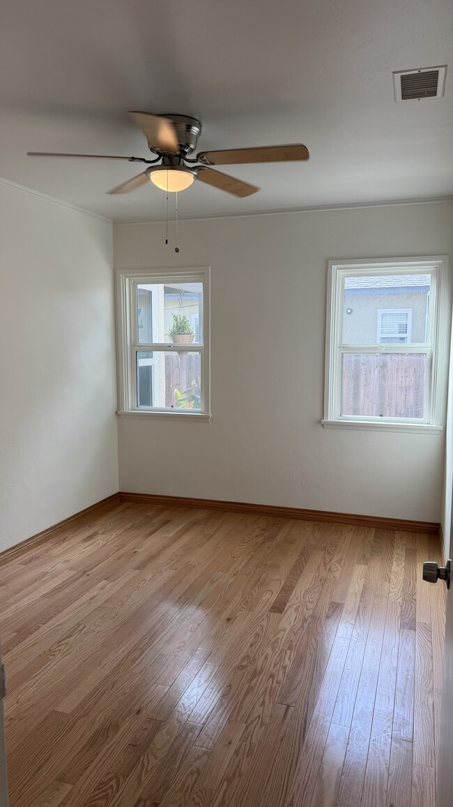 Photo - 4371 Overland Ave Unit Overland apartment