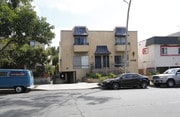 Building - 1140 N Ogden Apartments