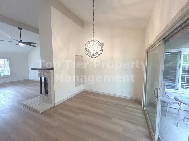 Photo - ***FULLY RENOVATED 2 bed / 2 bath / 1,120 sqft Home in 55+ Nob Hill Community - Available NOW***