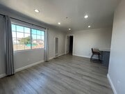 Photo - Newly Renovated 3 Bed / 2.5 Bath Apartment...