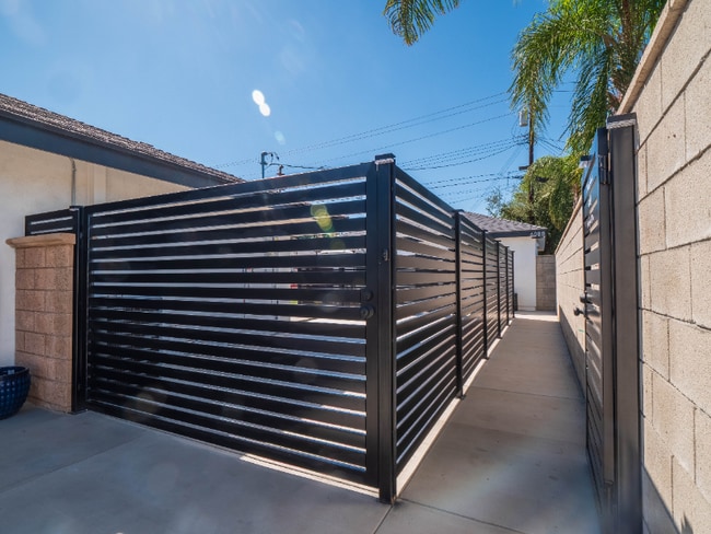 Photo - 608 Nottingham Dr Unit B