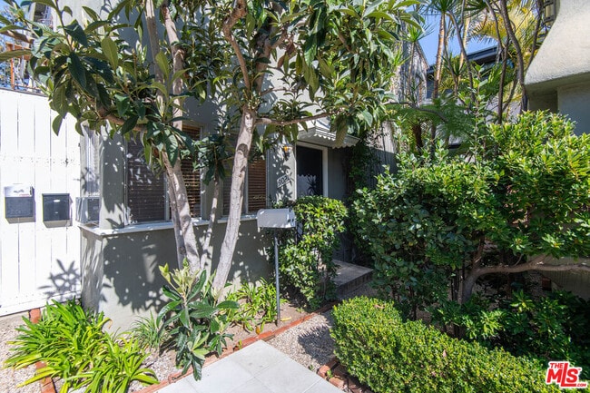 Photo - 9025 Rangely Ave Unit 9027