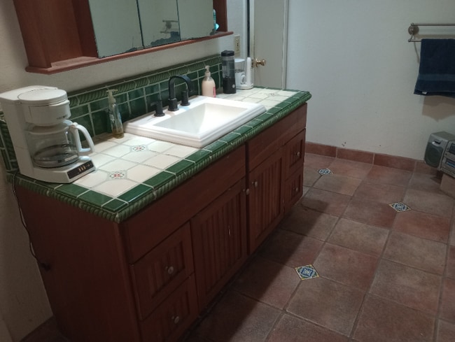 Photo - 202 Armstrong Dr