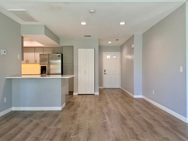 Photo - AVAILABLE NOW! BEAUTIFUL 2-Bedroom 2 -bathroom Condo in La Quinta Palms!