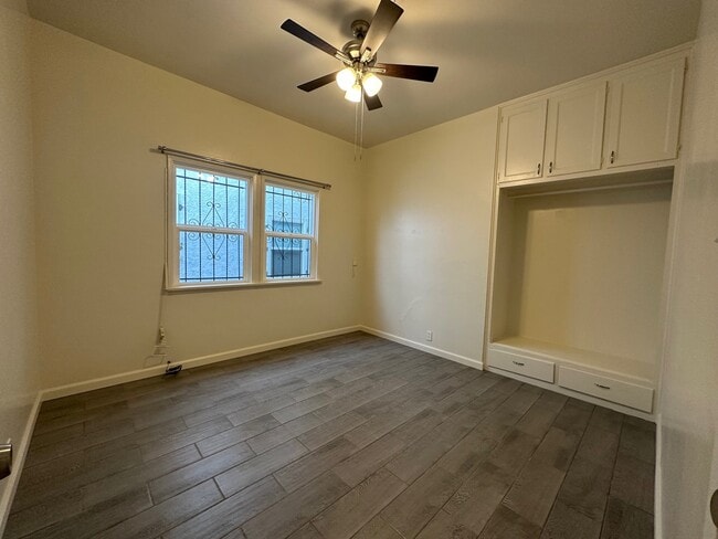 bedroom - 1038 W 84th Pl Unit 1040.5