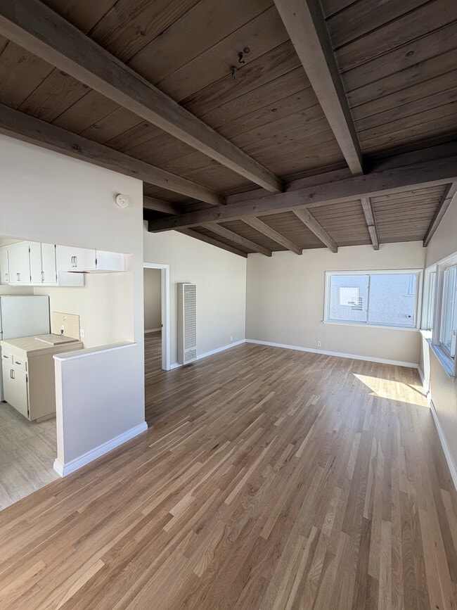 Photo - 221 Marine Ave