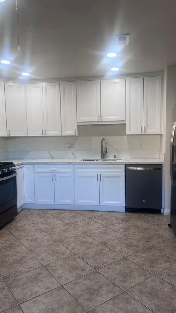 3 Bedroom, Two Bathroom Condo - 3 Bedroom, Two Bathroom Condo