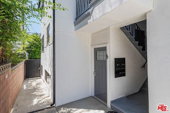 Photo - 4422 Melbourne Ave