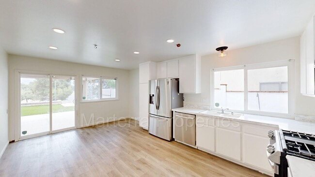 Photo - Amazon 3 Bedroom Home in Mission Viejo!