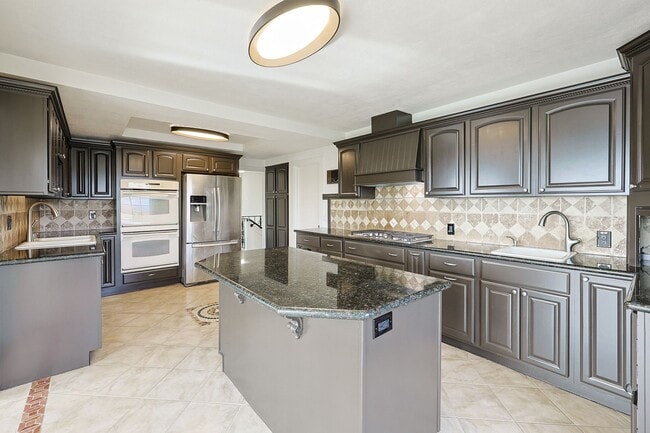 Photo - Spacious 4 Bed / 3 Bath Home in Desirable Nebo Hill – La Mesa (3,056 Sq Ft)