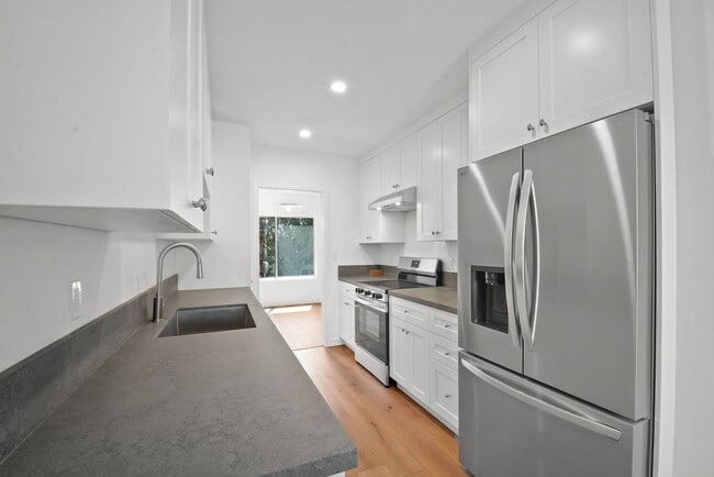 Photo - 845 20th St Unit 201