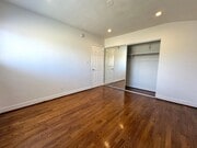 Photo - Spacious Top Floor 1 Bedroom in West Holly... Apartment Unit 08