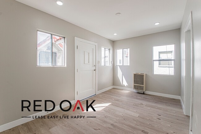 Photo - 424 E 20th St Unit 428.5