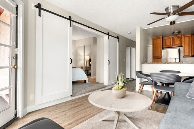 Toluca Lake Short-Term Lease Apartments